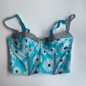 Victoria’s Secret bustier 34C